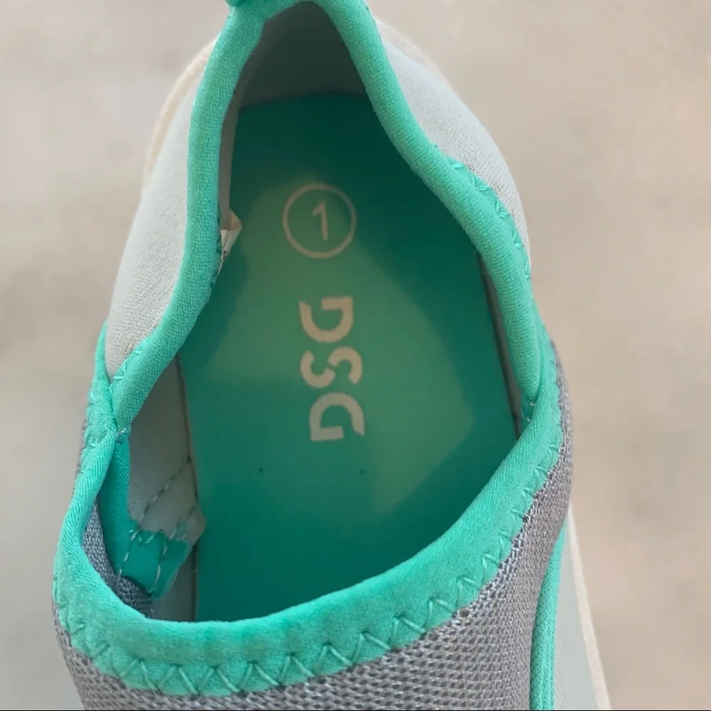 DSG Kids Water Shoes. Size 1